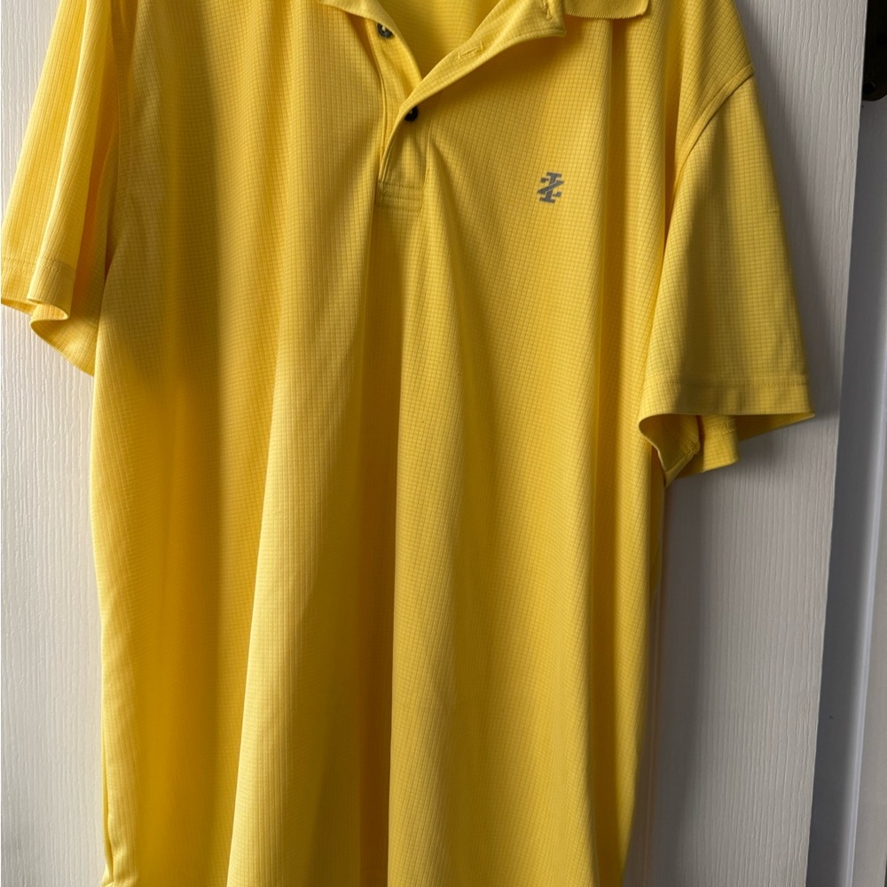 Men’s IZOD polo shirt
